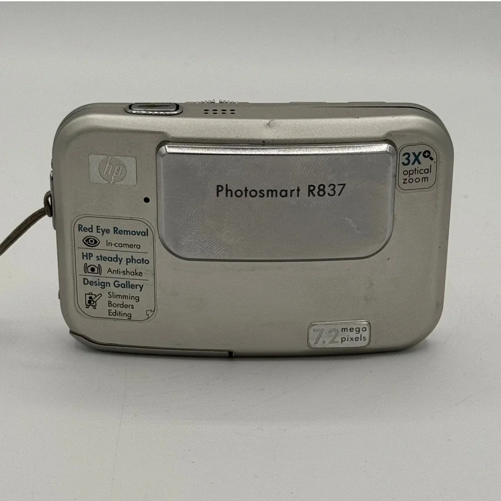 HP Photosmart R837 Digital Camera Silver 7.2MP 3x Optical Zoom Fujinon Lens